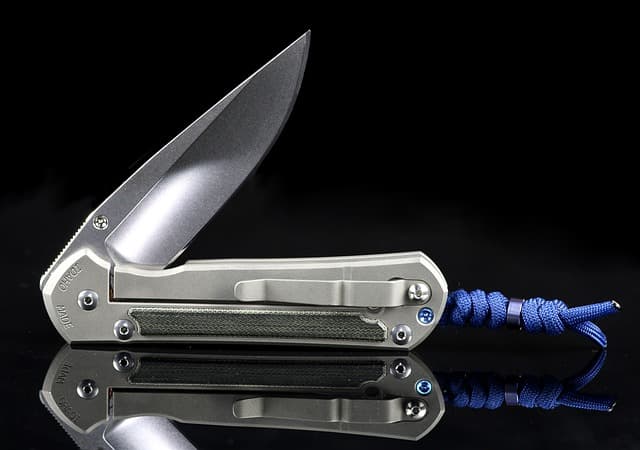 A Comprehensive Guide About Magnacut Folding Knife