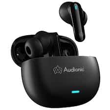 Apple AirPods with MagSafe Charging Case