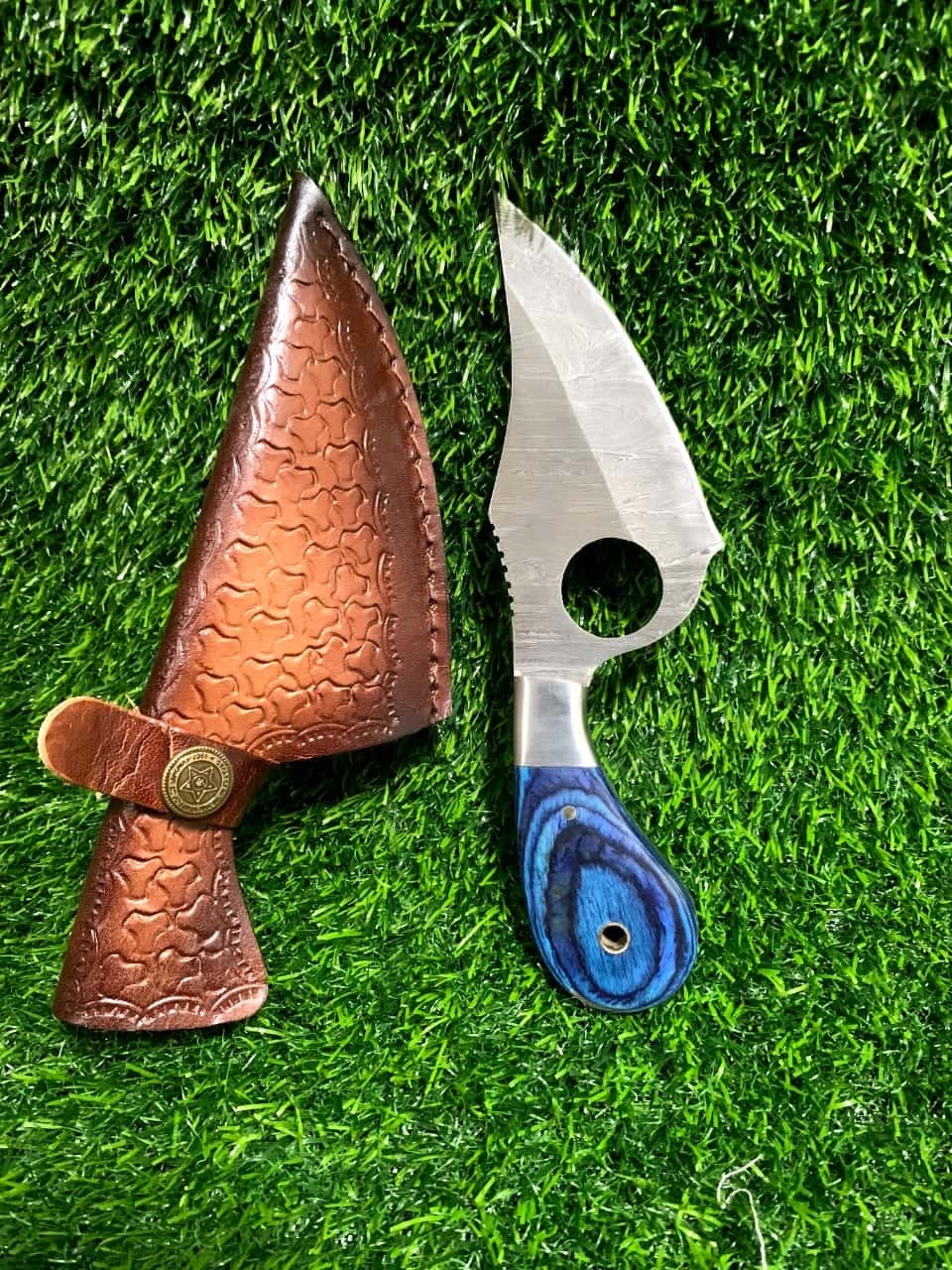Handmade Damascus Steel Hunting Skinner Knife with Wood Handle